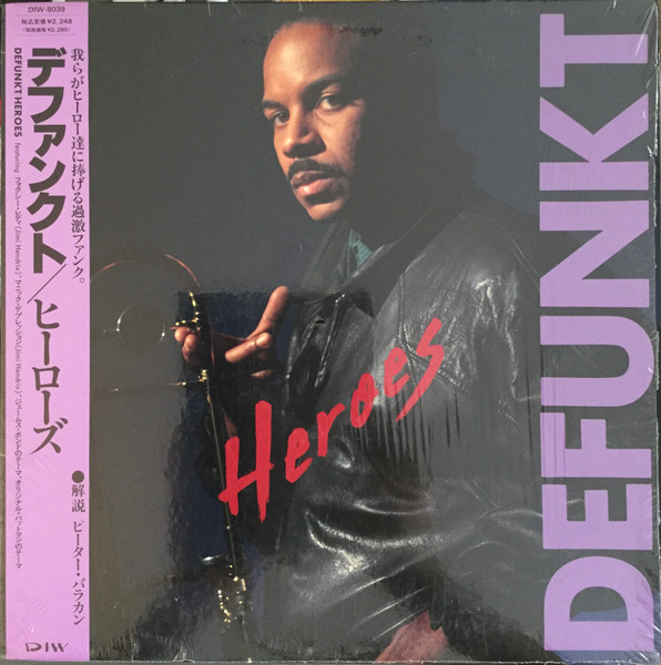 Copertina HEROES